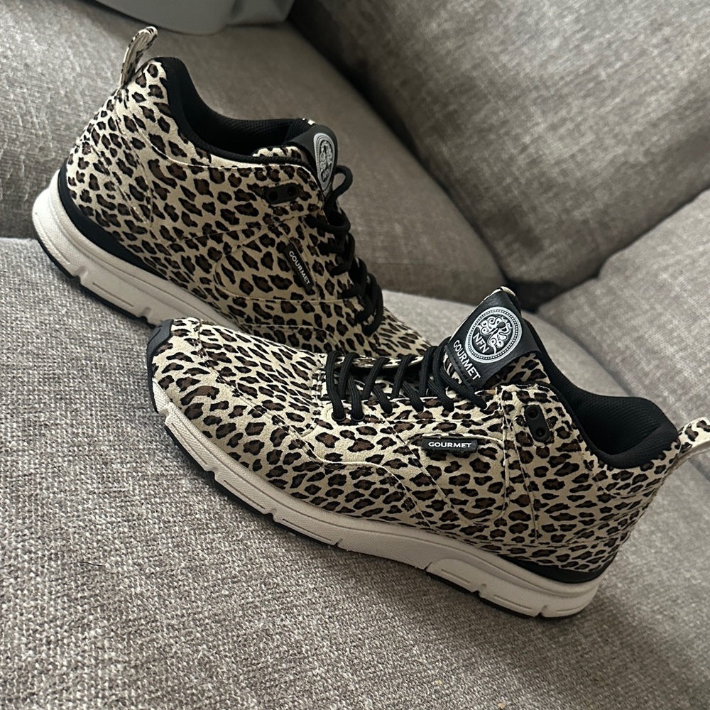 Women's Leopard Print Sneakers